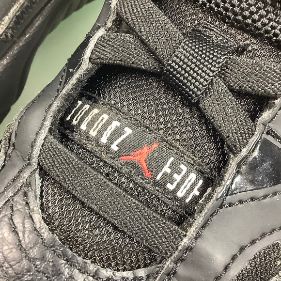 Jordan Jumpman Two Trey Black University Red toddler SZ 8C - Picture 3 of 12